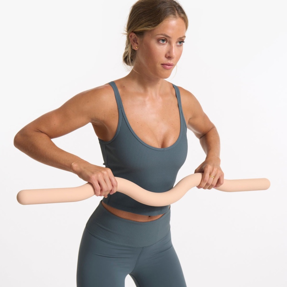 Vuori Rib Crop Tank - Picture 2 of 5